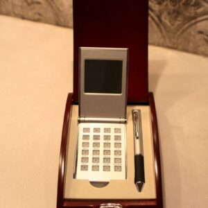 Mahogany Pen Box with Calculator